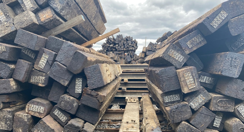 Железнодорожные шпалы