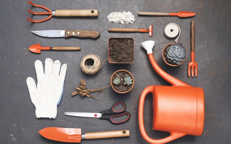 Все садовые инструменты нуждаются в правильном уходе
