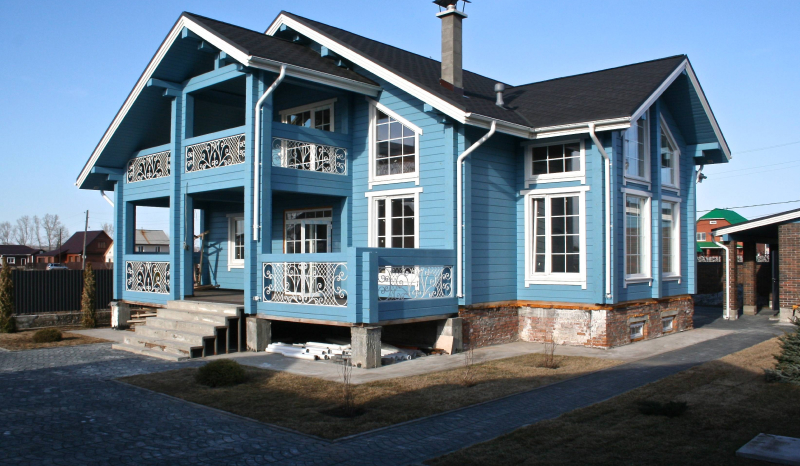 Красиво выкрашенный дом