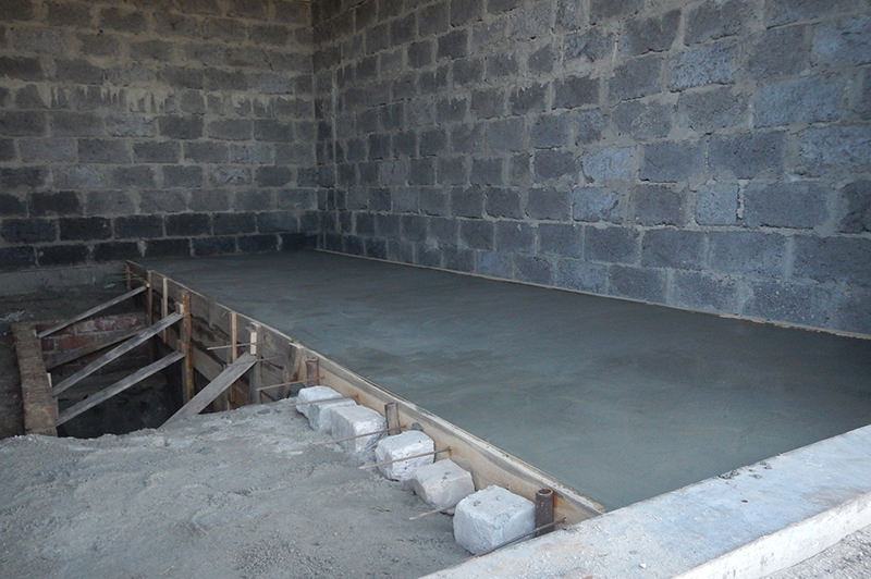 Бетонный пол в гараже