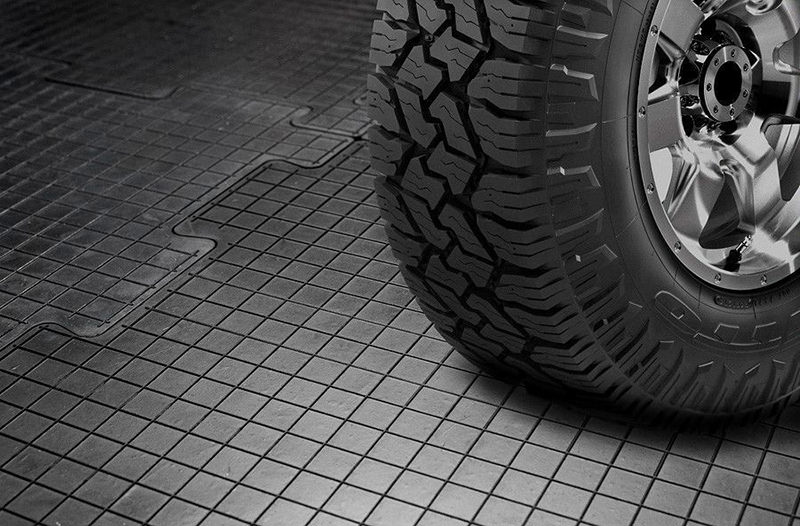 Резиновый пол в гараж