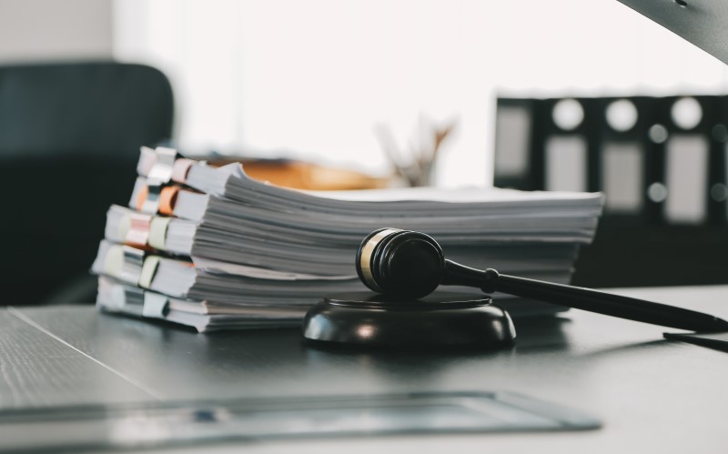 Фиксация правонарушения требует сбора доказательств, и наиболее надёжным способом становится вызов сотрудников полиции