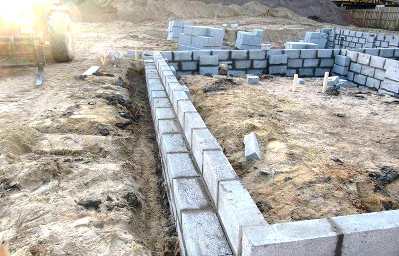 Фундамент под гараж из пеноблоков