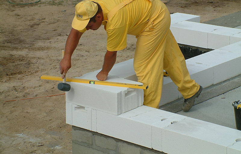 Фундамент под гараж из пеноблоков