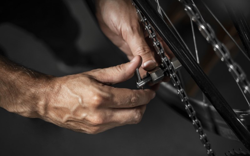 Когда велосипед остаётся без движения на всю зиму, подготовка требует особого внимания