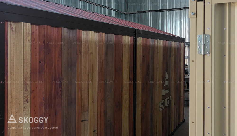 Гараж с принтом под дерево