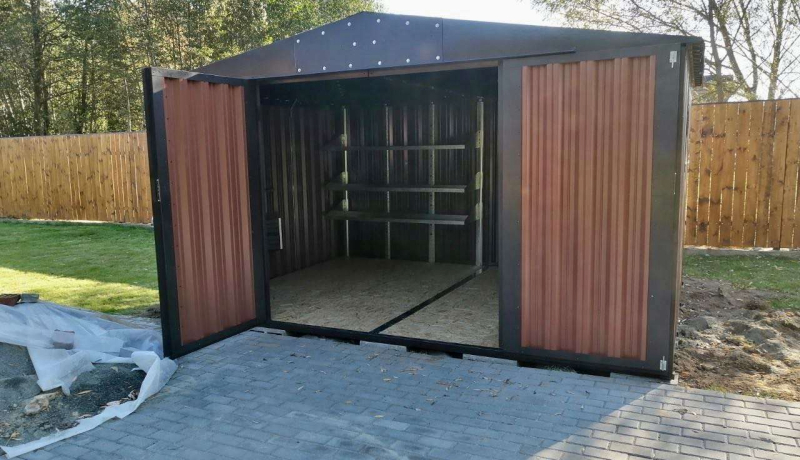 Для того, чтобы вам было удобно хранить все свои вещи, SKOGGY предусмотрели различные системы хранения