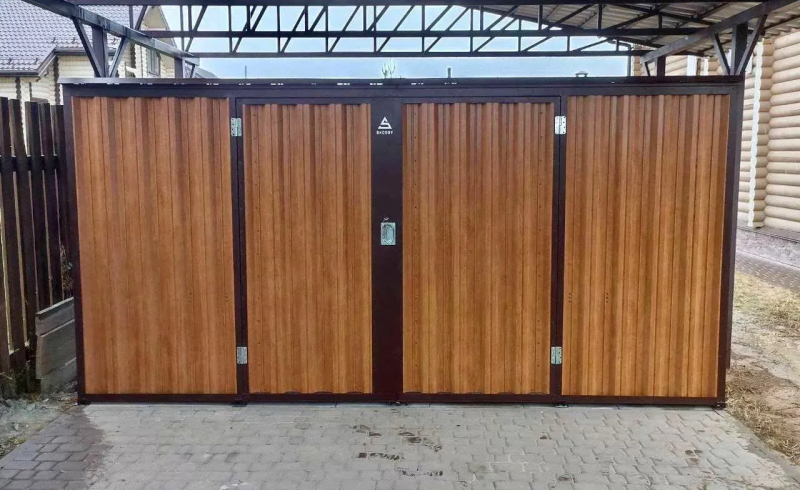 Металлический хозблок SKOGGY поможет поддерживать порядок