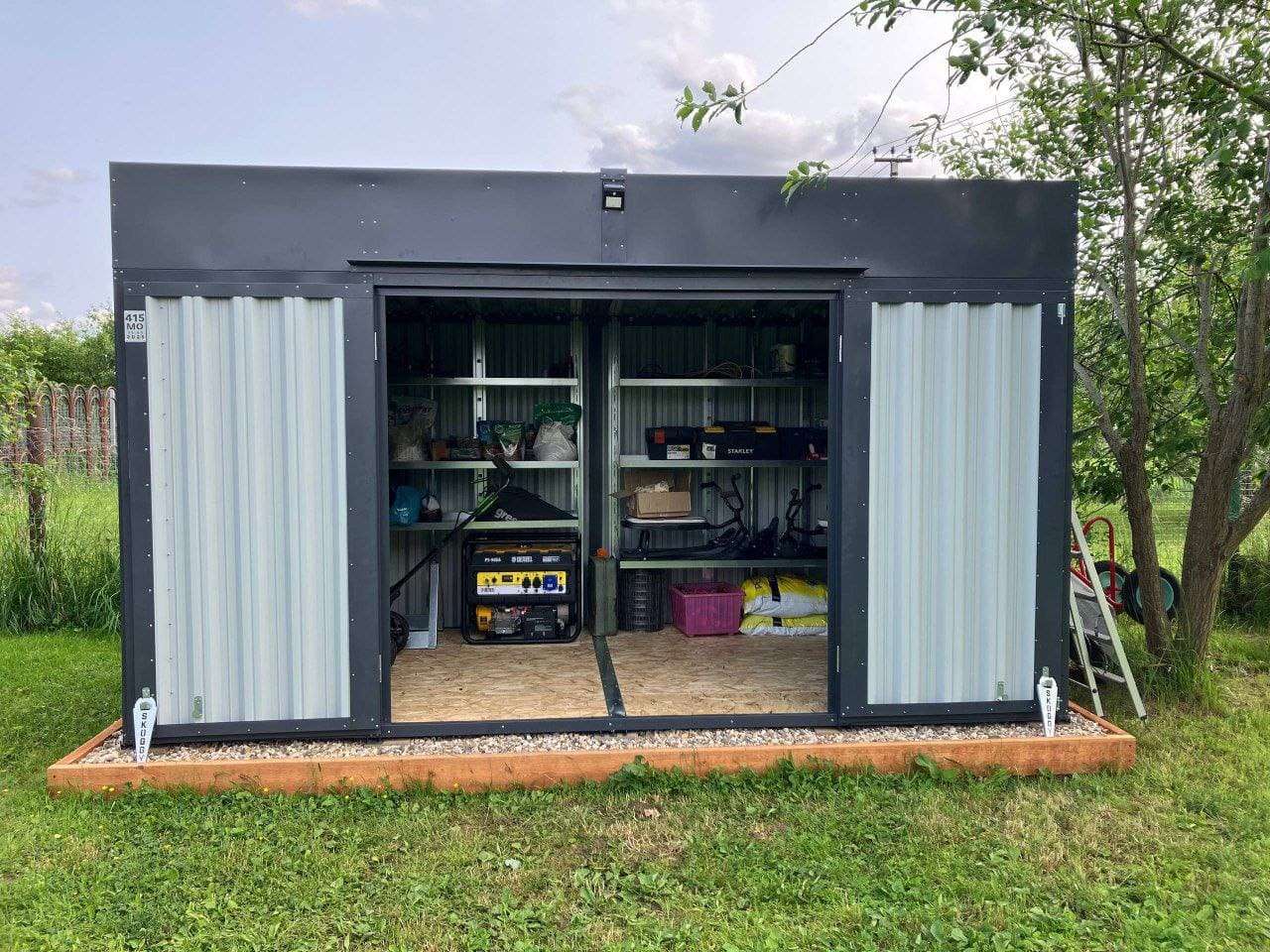 Хозблок SKOGGY отлично подойдет для хранения генератора