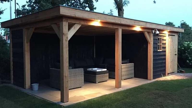 Хозблок с террасой