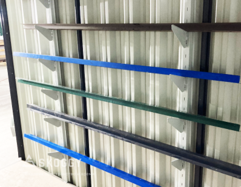 Система хранения для лопат