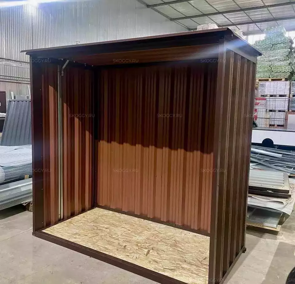 Стильная дровница в расцветке "под дерево" в д. Романьково, Тульская область