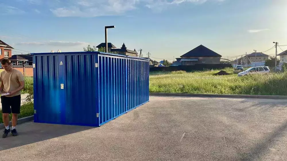 Гараж для гольфкара в синем цвете в пос. Знаменский, Краснодарский край