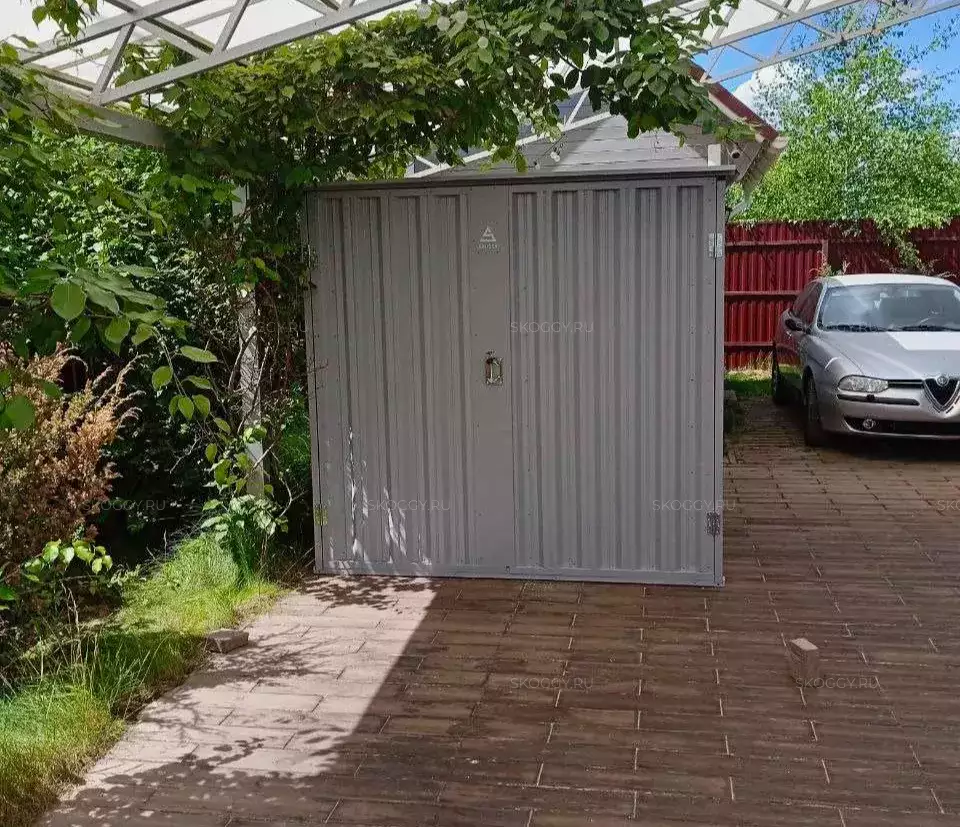 Гараж для квадроцикла в светло-сером цвете в дер. Голиково, г.о. Клин, МО