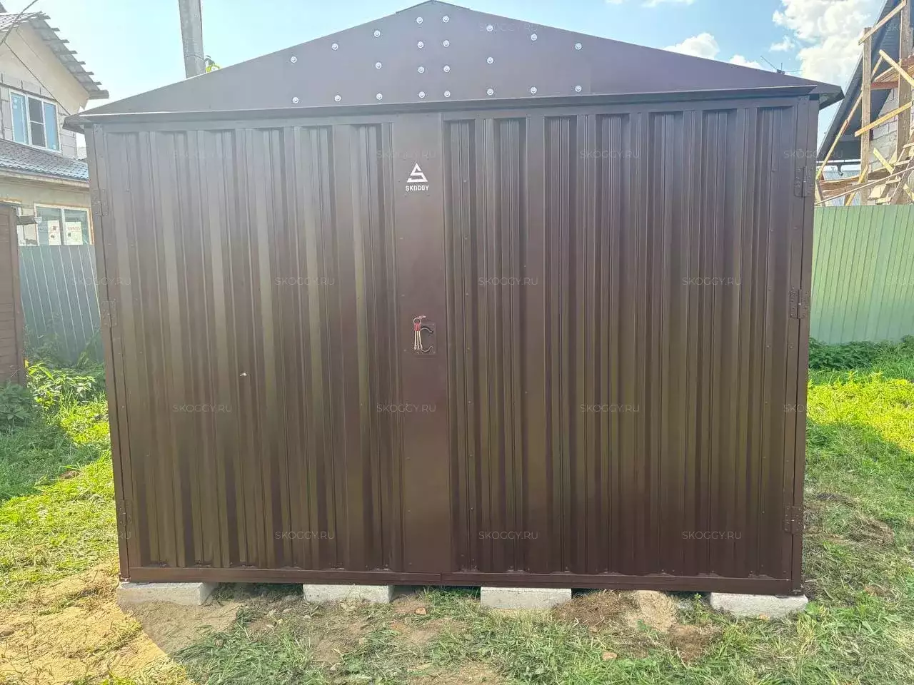 Хозблок для хозяйственного инвентаря и техники в шоколадном цвете в с. Амерово, г. Щелково, МО