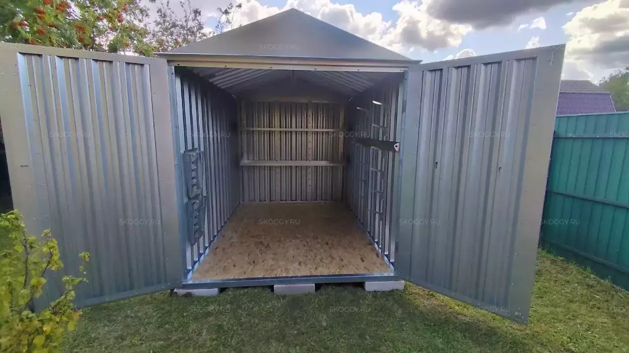 Хозблок для садовой техники и вещей в цинковом цвете в дер. Сумароково, Заокский р-н, Тульская обл.