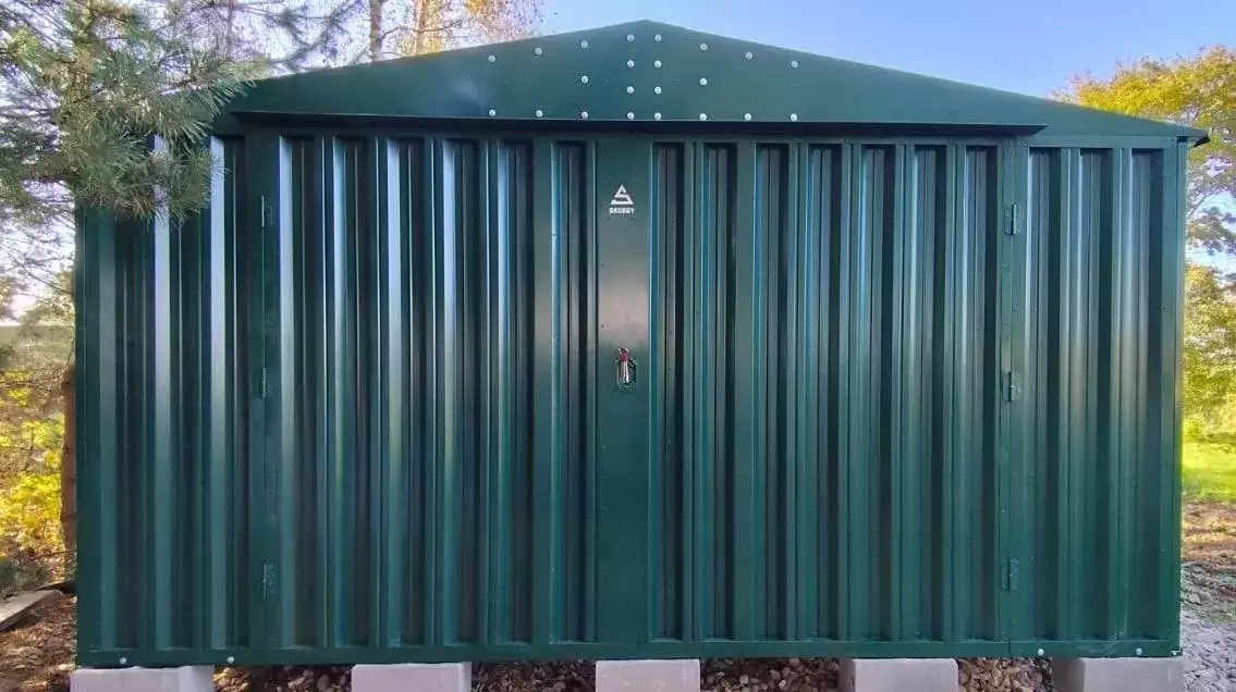 Хозблок для вещей с люком для погреба в зеленом цвете в дер. Люторецкое, г. о. Чехов, МО