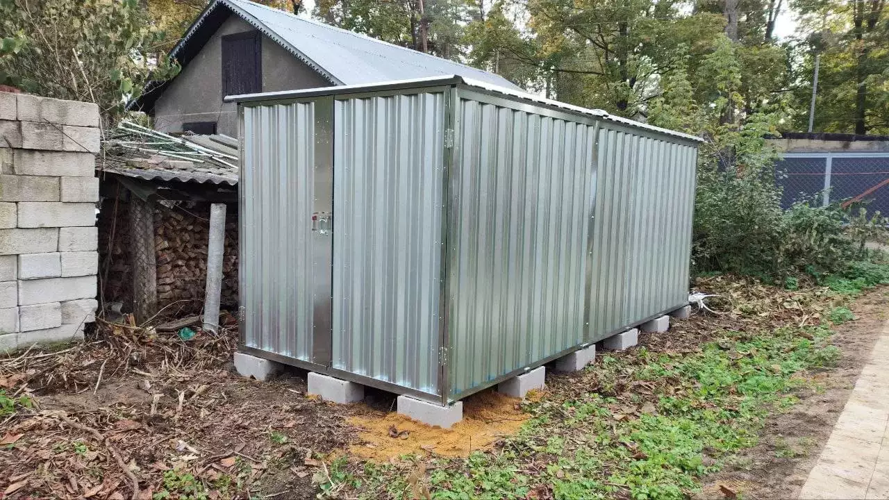 Хозблок для садового инвентаря в цинковом цвете в пгт. Быково, Раменский г.о, МО