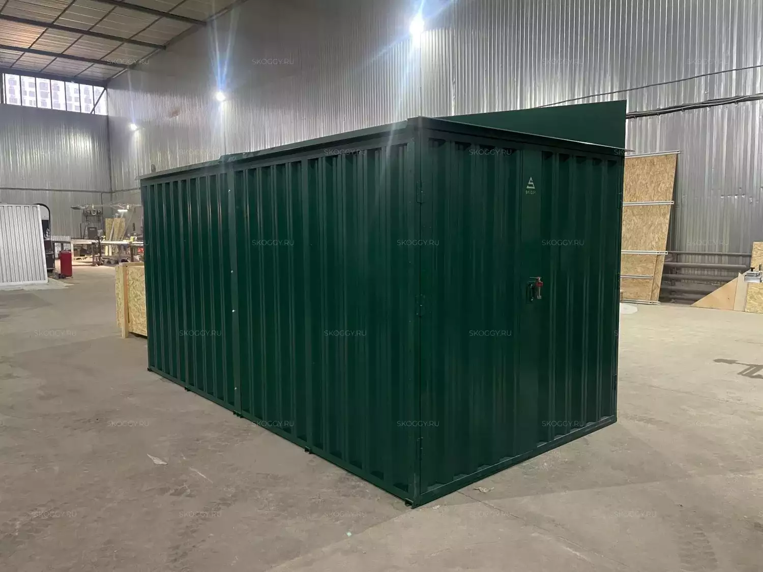 Хозблок для садовой техники и инвентаря в зеленом цвете в КП Щучье озеро, дер. Елькино, г.о. Кашира, МО