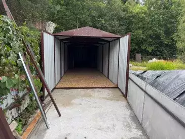 Гараж для автомобиля + хозблок для садовой техники в двойной расцветке в СНТ Рассвет, Троицкий адм.окр, г. Москва