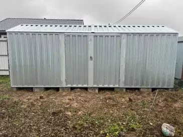 Хозблок для хранения резины и хозяйственных вещей в цинковом цвете в дер. Добрыниха, г.о. Домодедово, МО