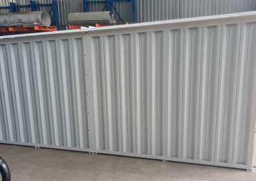 Белоснежный блок-контейнер нестандартного размера в г. Тюмень