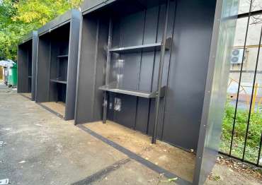 Шкафы с рольставнями и полками для хранения для компании "Мосгаз", г. Москва