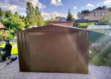 Гараж с рольставнями и люком в полу на участок в дер. Никольское, Солнечногорский р-н, МО