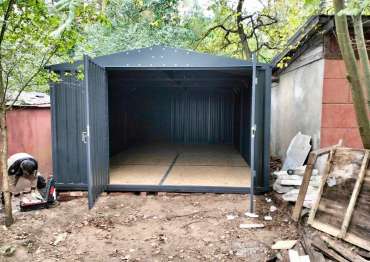 Большой гараж в графитовом цвете для заказчика в пос. Усово-Тупик, Одинцовский р-н, МО