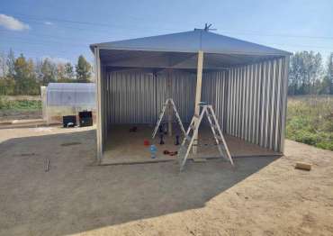 Сборка автомобильного гаража на участке в с. Белогостицы, Ростовский р-н, Ярославская область