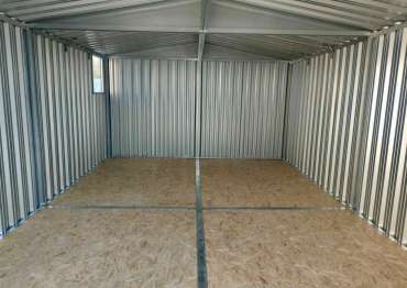 Автомобильный контейнер-гараж с дополнительным световым окном в с. Белогостицы, Ростовский р-н, Ярославская область