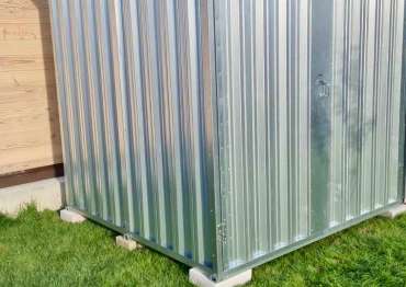 Хозблок для хранения в стальном цвете, купленный на OZON в КП Ле-Вилль, Ярославская область