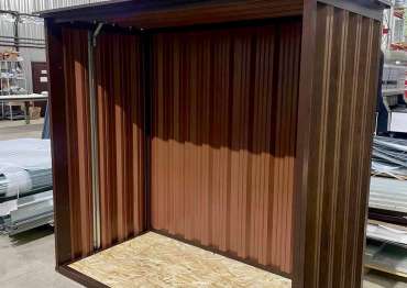 Современная дровница в расцветке "под дерево" для заказчика в д. Романьково, Тульская область