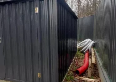 Аккуратный комплект из хозблока и дровницы для заказчика в КИЗ Зеленая роща, дер. Сивково, Одинцовский р-н, МО