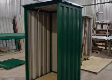 Нестандартный хозблок в неотразимом зеленом цвете на участок в садовое товарищество Химки-2, г. Сергиев-Посад, МО