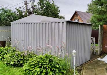 Современный широкий гараж для квадроцикла и садовой техники в СНТ Альбатрос, Дмитровский р-н, МО