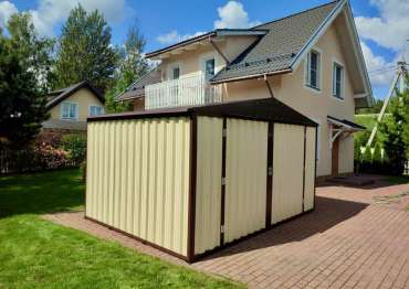 Стильный гараж для мототехники в двойной расцветке в КП Гельвеция, Тульская область