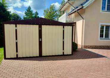 Современный гараж для мототехники в двойной расцветке в КП Гельвеция, Тульская область