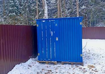 Инновационный хозблок для хранения хозяйственного инвентаря в ярком синем цвете в МО