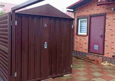 Компактный хозблок для инструментов в шоколадном цвете в СНТ Желтый луг, Щелковский р-н, МО