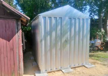 Современный контейнер для хранения вещей в цинковом цвете в дер. Халтурино, Орехово-Зуевский р-н, МО