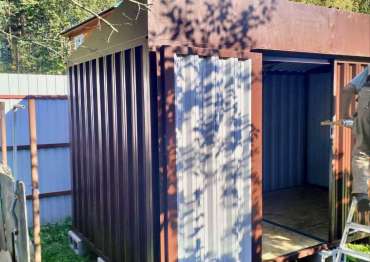 Современный хозблок для хранения садовой техники в шоколадном цвете в СНТ Ясная поляна, Раменский р-н, МО