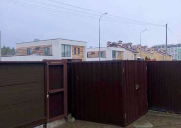 Надежный контейнер для садовой техники в шоколадно-коричневом цвете в г. Саров, Нижегородская область