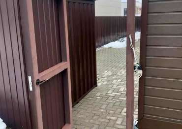 Прочный контейнер для садовой техники в шоколадно-коричневом цвете в г. Саров, Нижегородская область