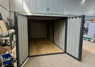 Надежный хозблок для хранения садового инвентаря в брутальном графитовом цвете в дер. Острожки, г.о. Домодедово, МО