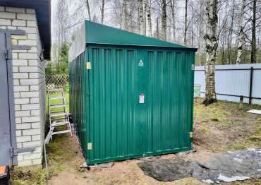 Стильный хозблок для хранения садового инвентаря в зеленом цвете в дер. Глазово, Тверская область 