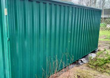 Компактный хозблок для хранения садового инвентаря в зеленом цвете в дер. Глазово, Тверская область 