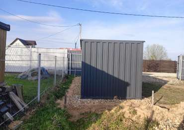 Современный контейнер для хранения садовой техники в графитовом цвете в дер. Дерново, Можаский р-н, МО