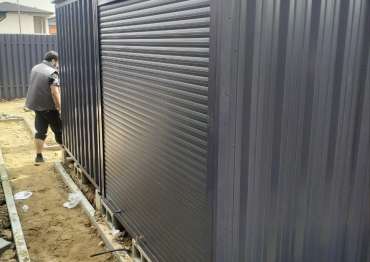 Надежный хозблок для садового инвентаря и дров в графитовом цвете в г. Химки, МО