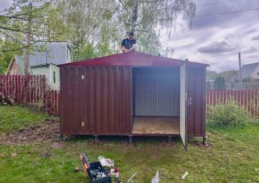 Качественный гараж для хранения садового инвентаря в двойной расцветке в дер. Девяткино, Ступинский р-н, МО